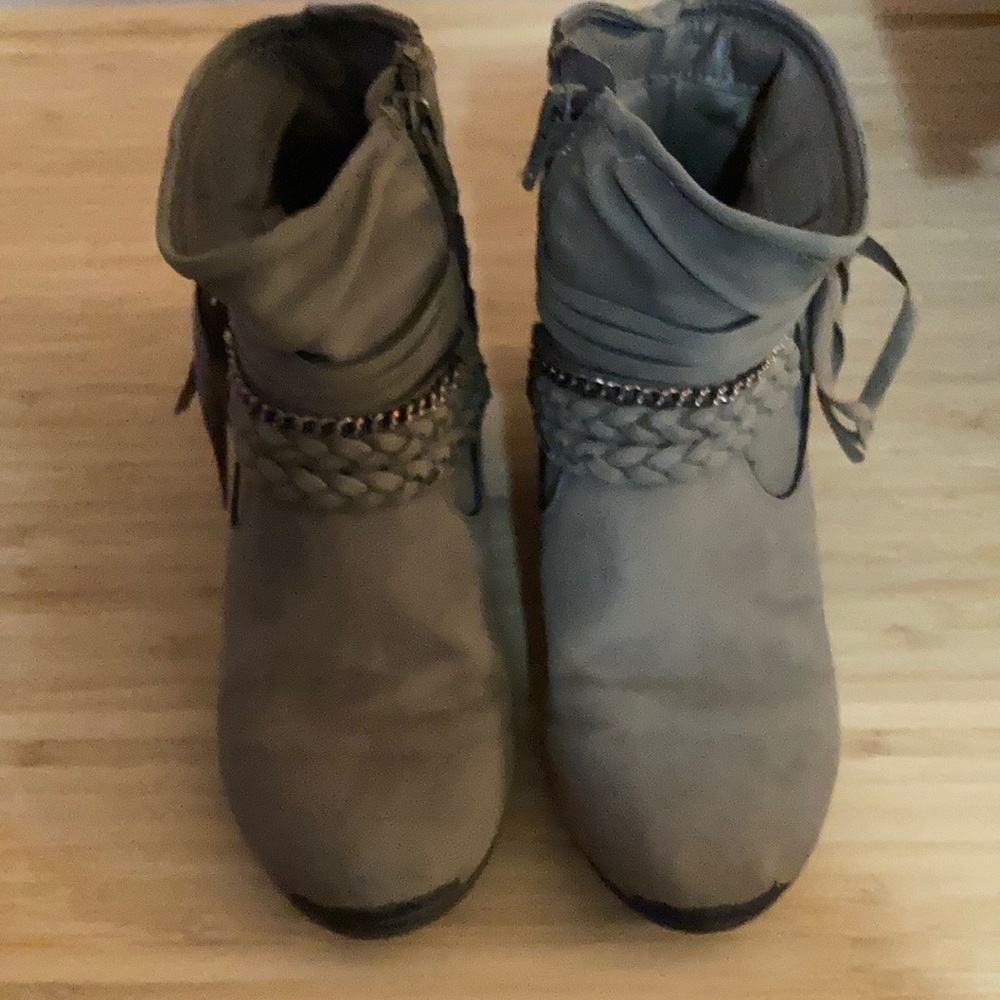 Kids boots/dress shoes size 1